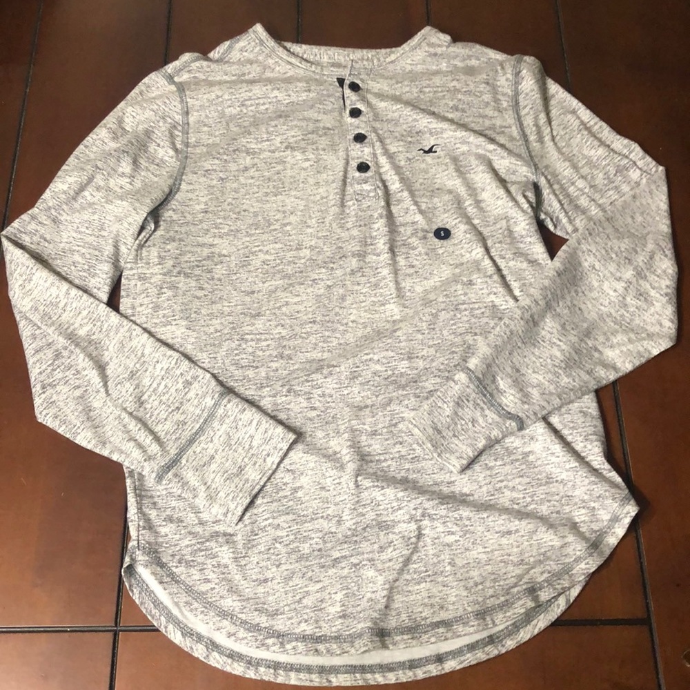 Hollister Long-sleeved Shirt